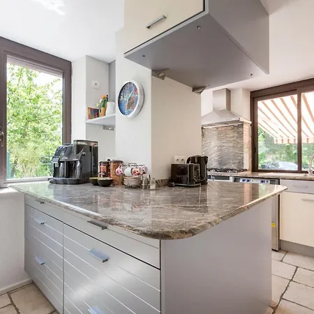 Apartment Spacieux A Die Des Vosges - 100 M² - Parkings Saint-Die-des-Vosges